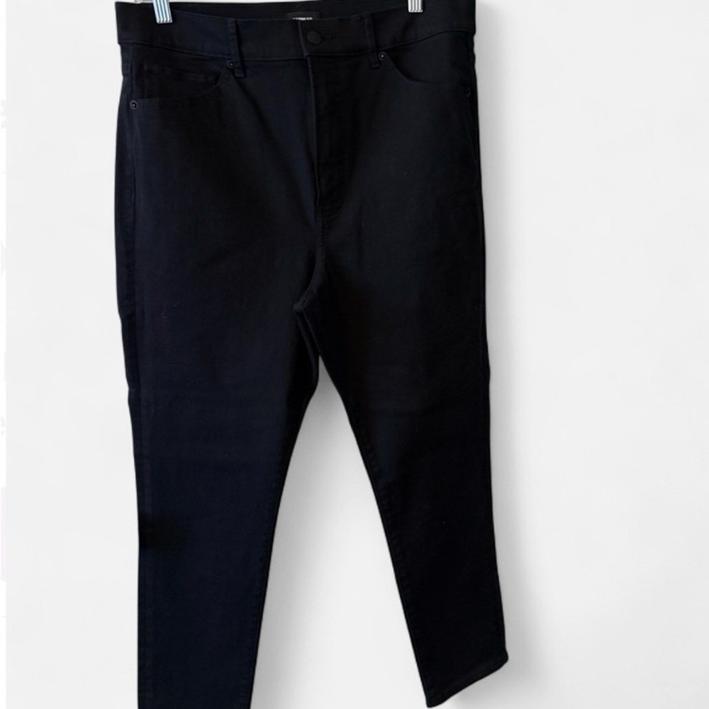 **Express Black Skinny Super High Rise Jeans - Size 12S**